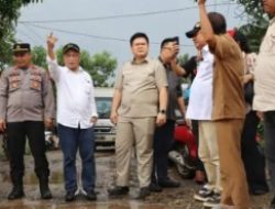Respon Cepat DPRD Provinsi Lampung Tinjau Jalan Bangunrejo – Kalirejo Lamteng