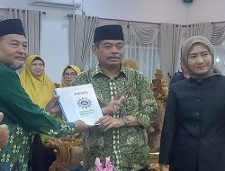 Bursah Zarnubi Dan Widia Ningsih Audensi Bersama PDM Dan PDA Muhamadiyah Lahat