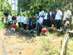 Bupati Lahat Tinjau Irigasi Persawahan Desa Tanjung Payang