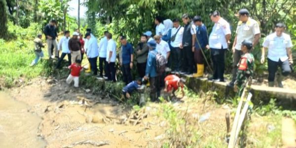 Bupati Lahat Tinjau Irigasi Persawahan Desa Tanjung Payang
