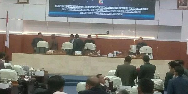 Rapat Paripurna DPRD Lahat Ke-13 Wabup Lahat Minta Dukungan DPRD untuk Realisasi Jalan Houling Batu Bara Di Merapi Area