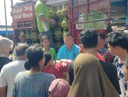 Atasi Kelangkaan, Pemkab Tanggamus Gelar Operasi Pasar LPG 3 Kg di Kota Agung