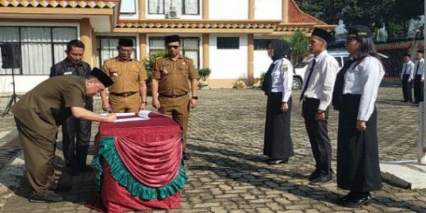 Bupati Tanggamus Lantik 207 PPPK Formasi 2024 Dilantik, Pesan Bupati Bekerjalah dengan Cinta dan Loyalitas