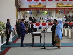 Dua Anggota PAW Dilantik Ketua DPRD Lampung