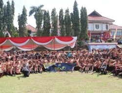 Cegah Kekerasan, Polwan Polres Tanggamus Gelar Kampanye “Rise and Speak” di Apel Besar HUT Pramuka ke-64