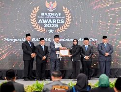 Bupati Nanda Indira Terima Penghargaan Baznas Award 2025 Kategori Kepala Daerah Pendukung Digitalisasi Zakat