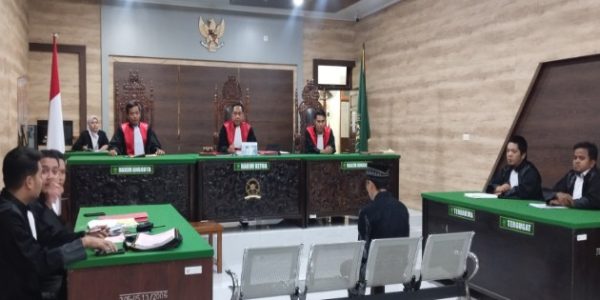 Sidang Lanjutan Kasus Pembunuhan Anggota Polres Lahat Kuasa Hukum Terdakwa Bacakan Pledoi