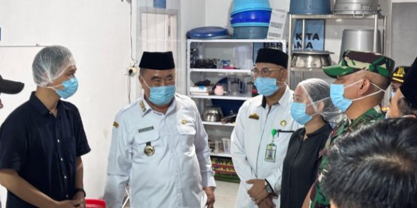 Bupati Tanggamus Sidak Dapur SPPG, Pastikan MBG Aman Dikonsumsi