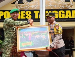 Pangdam XXI/Radin Inten Mayjen TNI Kristomei Sianturi Kunjungi Polres Tanggamus, Tekankan Soliditas TNI-Polri