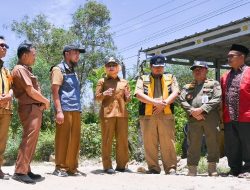 Tinjau Ruas Jalan Kota Dalom – Baturaja, Bupati Nanda Pastikan Penanganan Sementara Segera Dilakukan