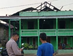 Polsek Semaka Identifikasi Paska Angin Puting Beliung Terjang Pekon Way Kerap