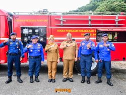 Pemkab Pesawaran Gelar Apel Mingguan Sekaligus Penyerahan Kendaraan Damkar Hibah Pemrov DKI Jakarta