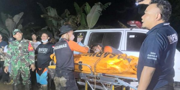 Polsek Pulau Panggung dan Inafis Polres Tanggamus Identifikasi Temuan Mayat di Irigasi Sawah Gunung Meraksa