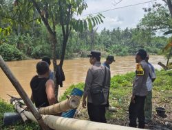 Kapolsek Wonosobo Kembali Lakukan Pencarian Warga Diduga Hanyut di Way Semuong
