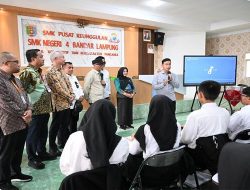 Tinjau Pelatihan Vokasi di SMKN 4 Bandar Lampung, Wapres Dukung Penguatan SDM Berdaya Saing Global