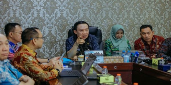 Sekdaprov Pimpin Pembahasan Rancangan Awal KUA-PPAS Provinsi Lampung Tahun Anggaran 2027