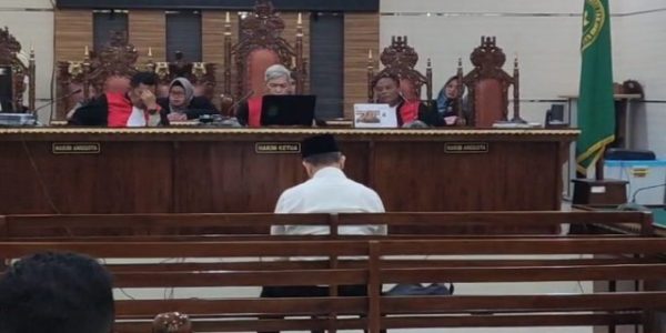 Terbukti Terima Gratifikasi, dan TPPU, Dendi Ramadhona  Divonis 8 Tahun Penjara, Denda Rp.750 Juta dan Uang Pengganti Rp.21,6 Milyar