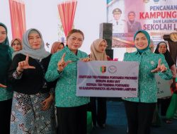 Ketua TP PKK Lampung Canangkan Desa TAPIS dan Luncurkan Sekolah Lansia di Kampung Rukti Endah