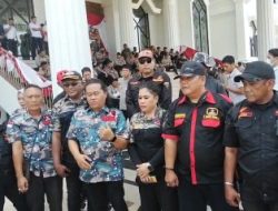 Ratusan Anggota GRIB Jambi Gelar Aksi Damai di Depan Kantor Gubernur Jambi