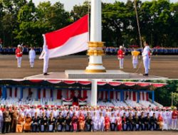 Bupati Bursah Zarnubi Pimpin Upacara HUT RI ke-81, Merah Putih Berkibar di Lapangan Seganti Setungguan Lahat
