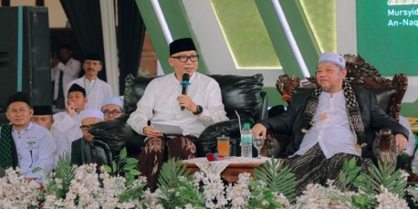 Gubernur Mirza Cetak Generasi Emas Desa Melalui Strategi Investasi Intelektual dan Spiritual