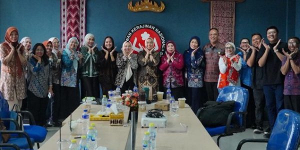 Dekranasda Provinsi Lampung Siapkan Kriya Terbaik Tembus Panggung Nasional, Tapis hingga Sulam Usus Jadi Andalan